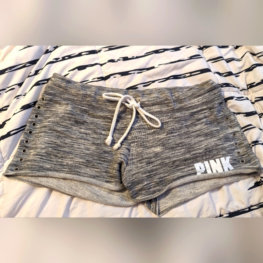 Pink VS shorts XS gray